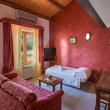 Casanova - Wellness Center La Grotta Etrusca Hotel San Quirico d'Orcia Exterior photo