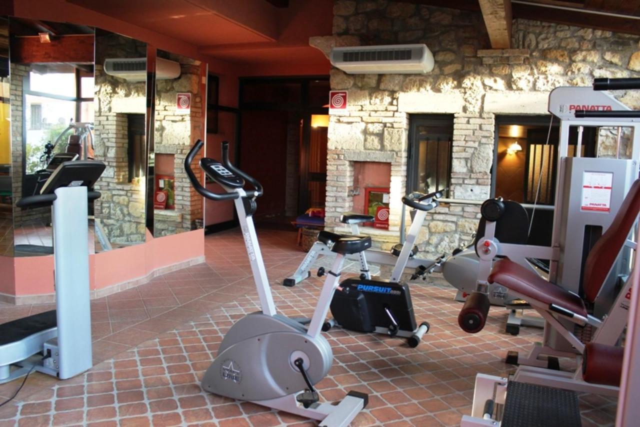 Casanova - Wellness Center La Grotta Etrusca Hotel San Quirico d'Orcia Exterior photo