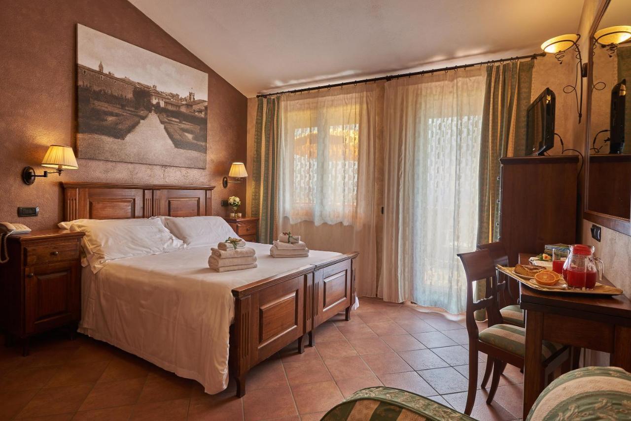 Casanova - Wellness Center La Grotta Etrusca Hotel San Quirico d'Orcia Exterior photo