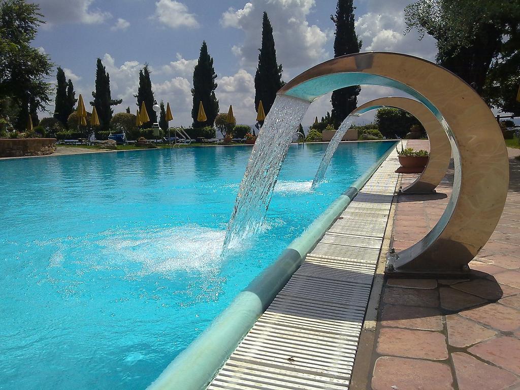 Casanova - Wellness Center La Grotta Etrusca Hotel San Quirico d'Orcia Exterior photo