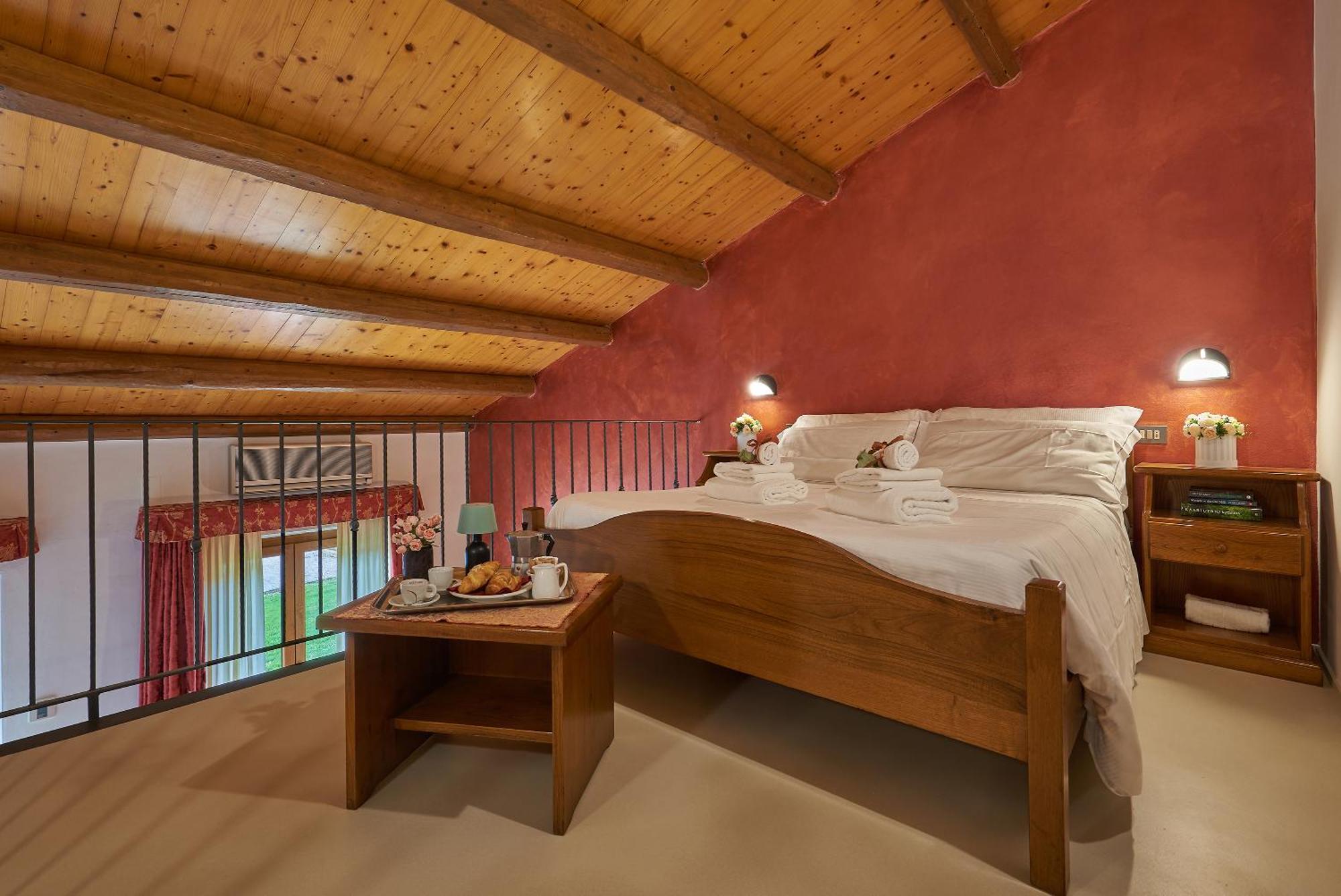Casanova - Wellness Center La Grotta Etrusca Hotel San Quirico d'Orcia Exterior photo